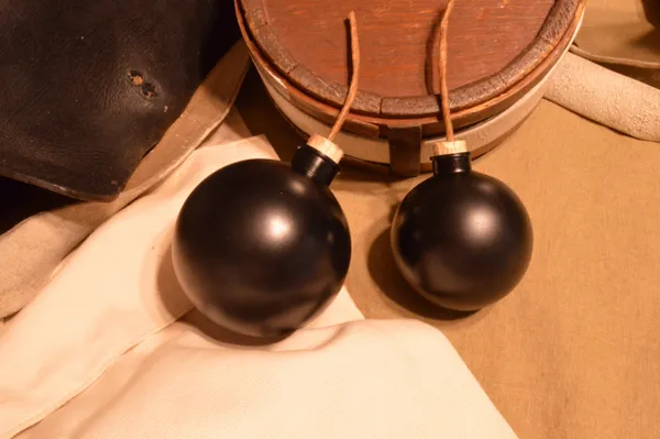 Civil War Hand Grenade & Pirate Bomb